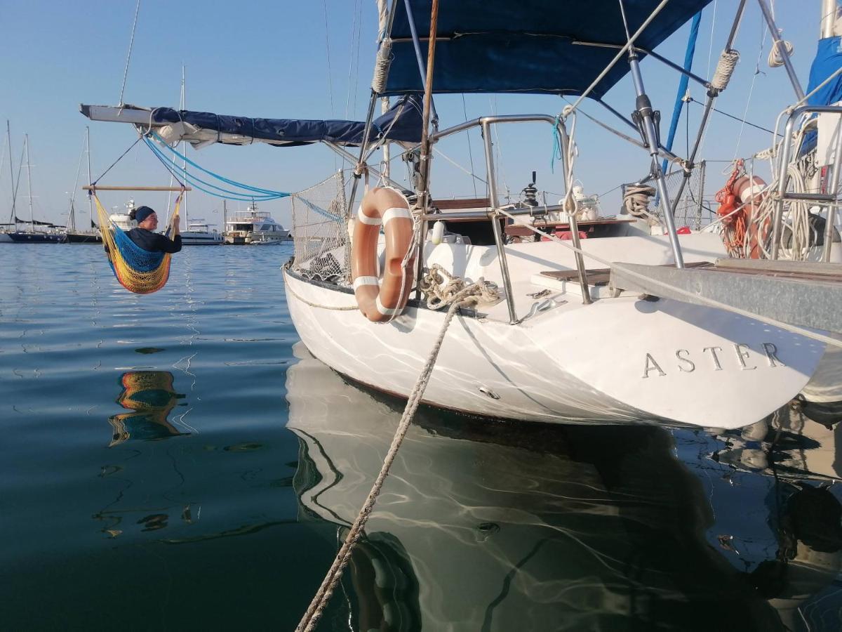 La Tua Stanza A Vela Sul Mare Hotel Bari Exterior foto