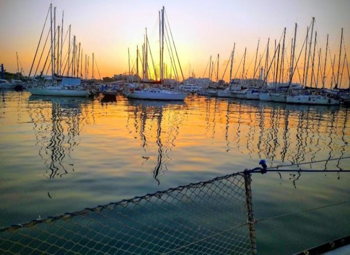 La Tua Stanza A Vela Sul Mare Hotel Bari Exterior foto